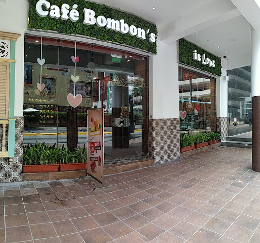 Café Bombon’s Colonial