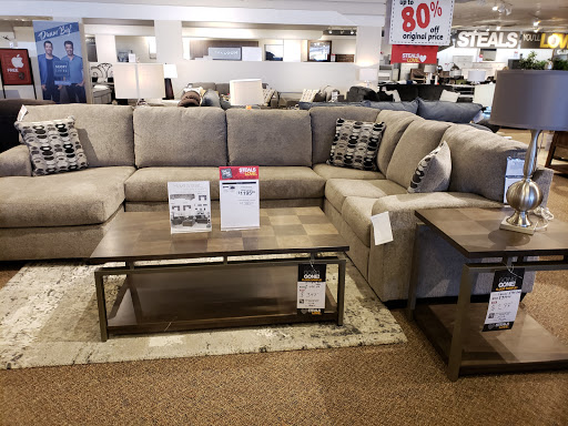 Furniture Store «Gardner-White Furniture», reviews and photos, 4400 E 14 Mile Rd, Warren, MI 48092, USA