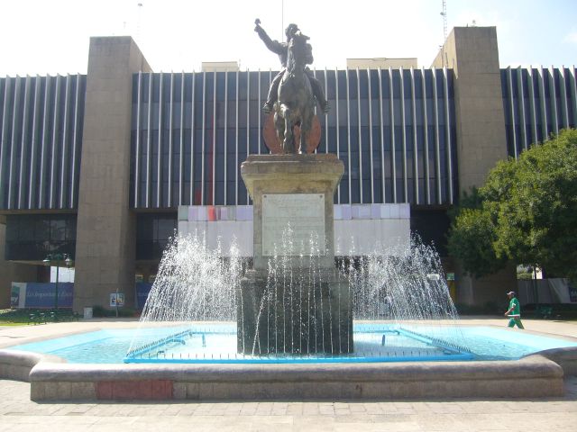 Estatua Ignacio Zaragoza