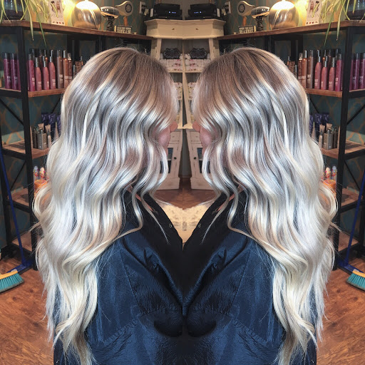 Hair Salon «The Vault Boutique Hair Lounge», reviews and photos, 1009 1st St #203, Snohomish, WA 98290, USA