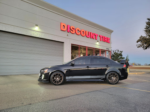 Tire Shop «Discount Tire Store - San Antonio, TX», reviews and photos, 1755 SW Loop 410, San Antonio, TX 78227, USA