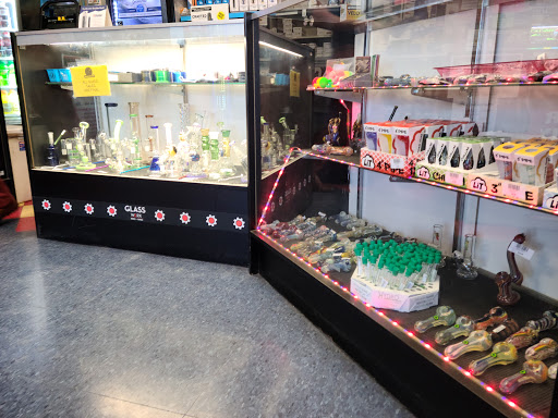 Tobacco Shop «Smoker Friendly», reviews and photos, 1620 30th St, Boulder, CO 80301, USA