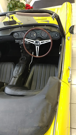 Car Dealer «Vinart Dealerships», reviews and photos, 675 State Ave, Emmaus, PA 18049, USA