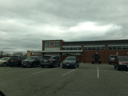 Supermarket «ALDI», reviews and photos, 903 Riverdale St, West Springfield, MA 01089, USA