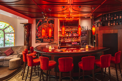 Sansi's Bar & Cocktail Lounge