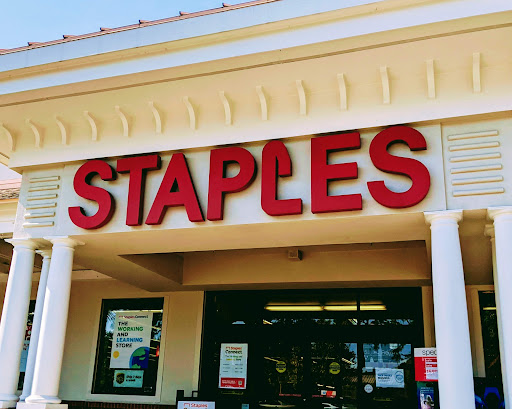 Office Supply Store «Staples», reviews and photos, 11 Palmetto Bay Rd, Hilton Head Island, SC 29928, USA