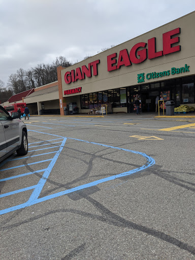 Supermarket «Giant Eagle Supermarket», reviews and photos, 1029 W View Park Dr, West View, PA 15229, USA
