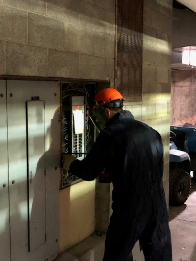 Electrician «Metro Electric», reviews and photos, 110 E Pond Dr, Romeo, MI 48065, USA