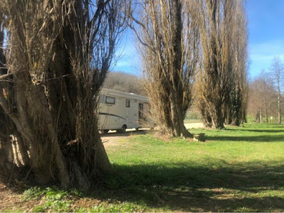 aire de services camping car à Dégagnac