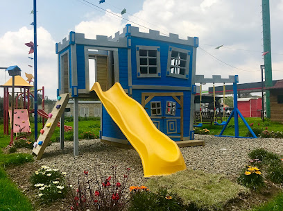 Parques infantiles nature play fábrica portada