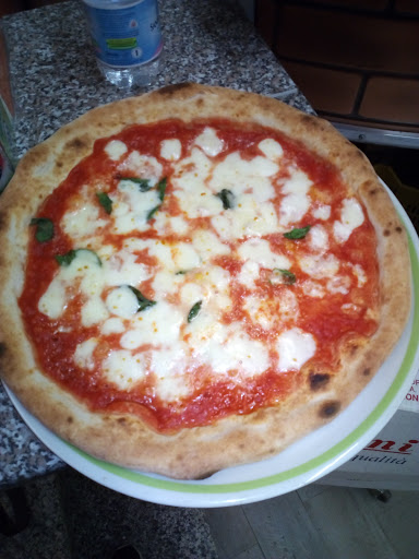 Umby Pizza Candelo - Pizzeria da Asporto Forno a Legna in Candelo, Provincia di Biella