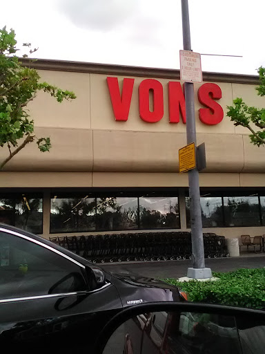 Grocery Store «Vons», reviews and photos, 20440 Devonshire St, Chatsworth, CA 91311, USA