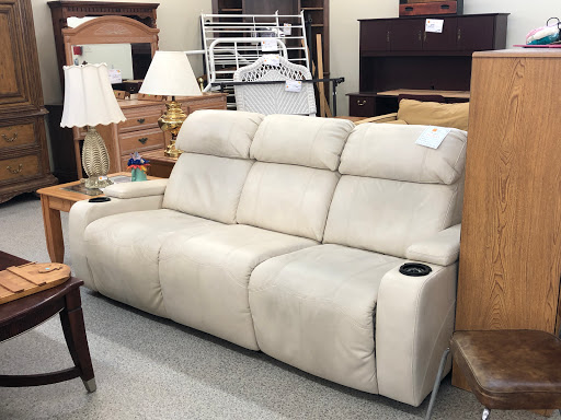 Thrift Store «Gulfside Hospice Thrift Shoppe», reviews and photos, 36524 FL-54, Zephyrhills, FL 33542, USA