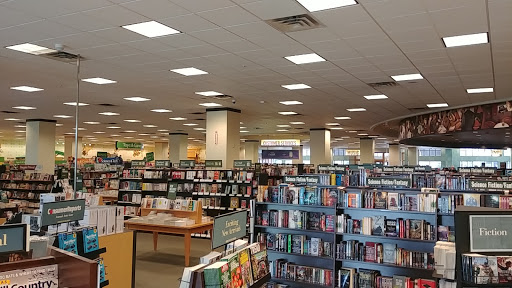 Book Store «Barnes & Noble», reviews and photos, 7707 Bluebonnet Blvd, Baton Rouge, LA 70810, USA