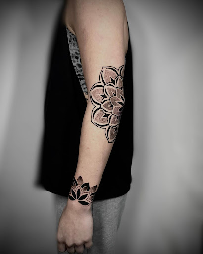 Explore new hampshire tattoo ideas, creative tattoo ideas in Kissimmee, available at Fallen Sparrow Tattoo Co