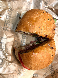 Photo n°37 de L'Artisan du Burger forum des halles à Paris ()