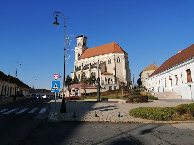 Mór, Szent István tér 6, 8060 Magyarország