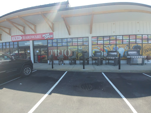 Hardware Store «Trio Hardware and Paint», reviews and photos, 1032 Old Country Rd, Plainview, NY 11803, USA