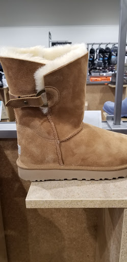 Shoe Store «DSW Designer Shoe Warehouse», reviews and photos, 4100 E Mexico Ave, Denver, CO 80222, USA