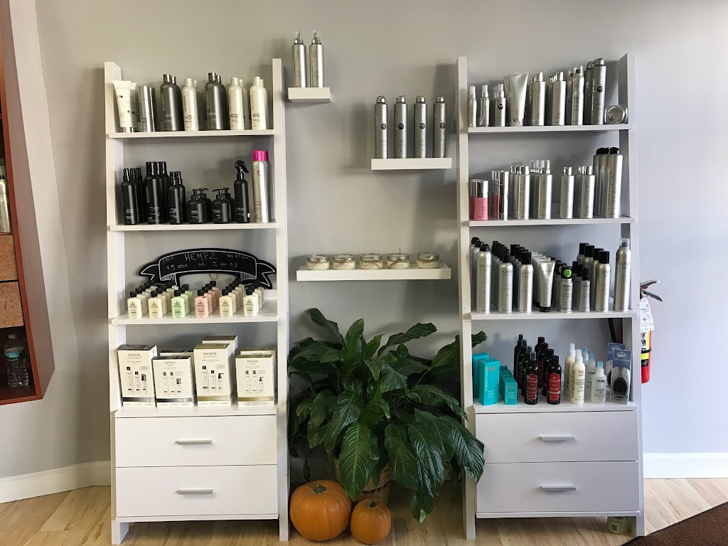 Simplicity Salon 07444