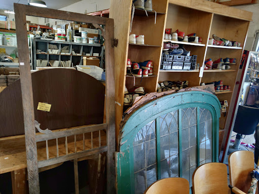 Building Materials Store «Skagit Building Salvage», reviews and photos, 17994 WA-536, Mt Vernon, WA 98273, USA