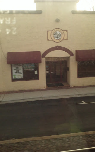 Pet Store «Fin & Feather of Ashland», reviews and photos, 307 S Center St, Ashland, VA 23005, USA