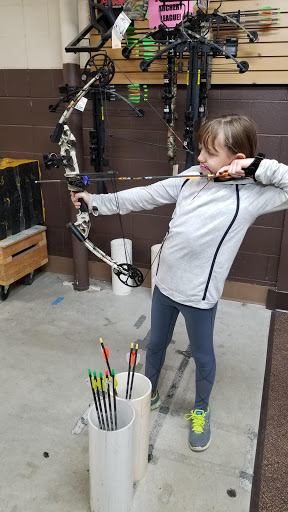 Sporting Goods Store «Cabin Fever Sporting Goods», reviews and photos, 1550 Arboretum Blvd, Victoria, MN 55386, USA