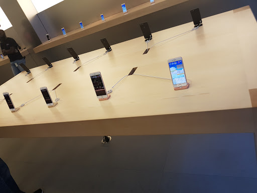 Computer Store «Apple Boylston Street», reviews and photos, 815 Boylston St, Boston, MA 02116, USA