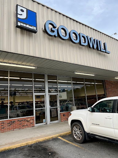 Thrift Store «Goodwill Retail Store», reviews and photos, 1266 Asheville Hwy, Brevard, NC 28712, USA