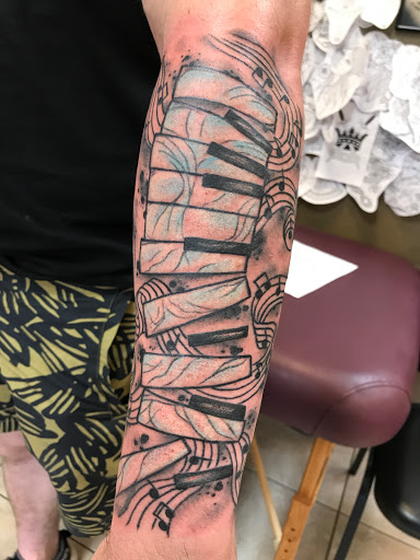 Tattoo Shop «Classic Tattoo», reviews and photos, 1445 S Arizona Ave #9, Chandler, AZ 85286, USA