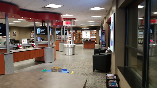 Verizon Authorized Retailer – Cellular Sales, 3515 West Chester Pike, Newtown Square, PA 19073, USA, 