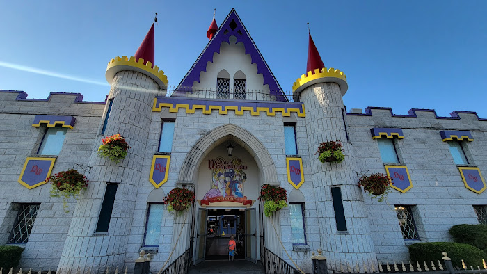 Amusement park near Scottish Inns Ronks