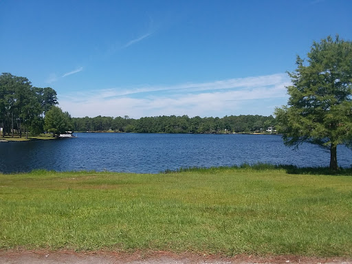 Country Club «Lakes Country Club», reviews and photos, 591 S Shore Dr, Southport, NC 28461, USA