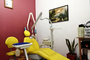 Clínica Dental Guifarro image