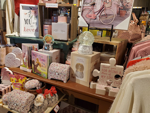 American Restaurant «Cracker Barrel Old Country Store», reviews and photos, 9380 19th Ln, Vero Beach, FL 32966, USA