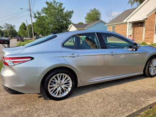 Toyota Dealer «Toyota of Louisville on Dixie Highway», reviews and photos, 6514 Dixie Hwy, Louisville, KY 40258, USA