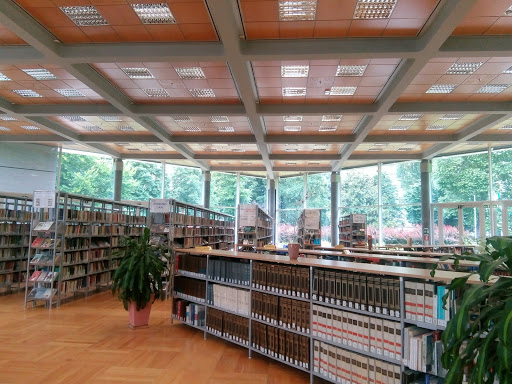 Biblioteca civica Villa Amoretti
