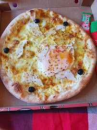 Plats et boissons du Pizzeria Les Pizzas d'Amphion à Publier - n°16