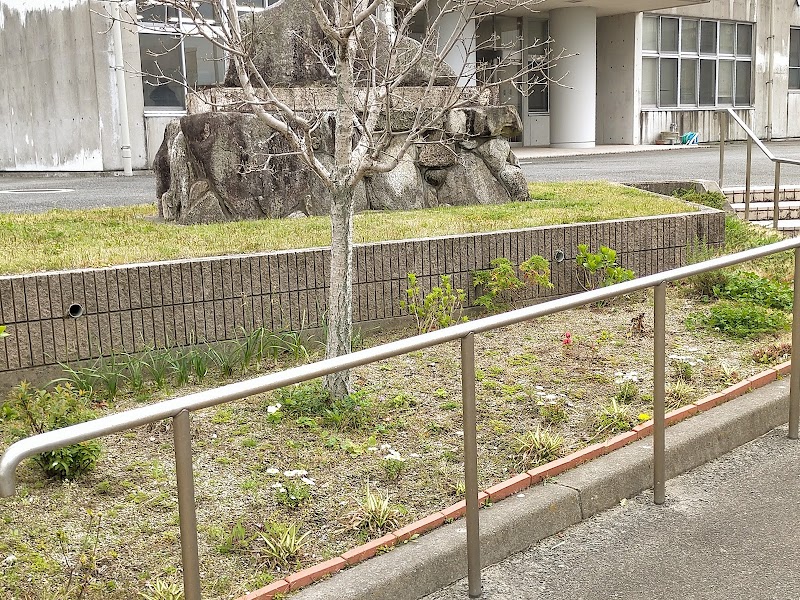 糸島市立東風小学校