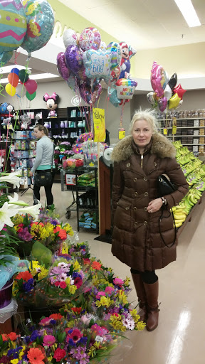 Grocery Store «Jewel-Osco», reviews and photos, 20 Biesterfield Rd, Elk Grove Village, IL 60007, USA