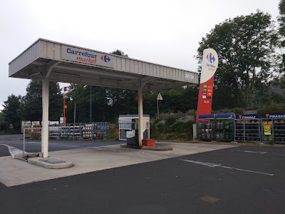 Station service à Riom-ès-Montagnes