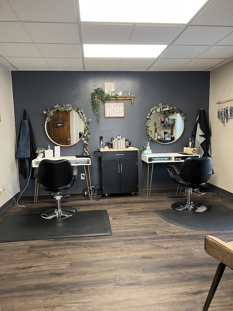 Serenity Salon 44906