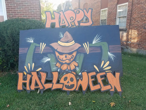 Tattoo Shop «Grapes Designs», reviews and photos, 103 S 3rd St, Scottsville, KY 42164, USA