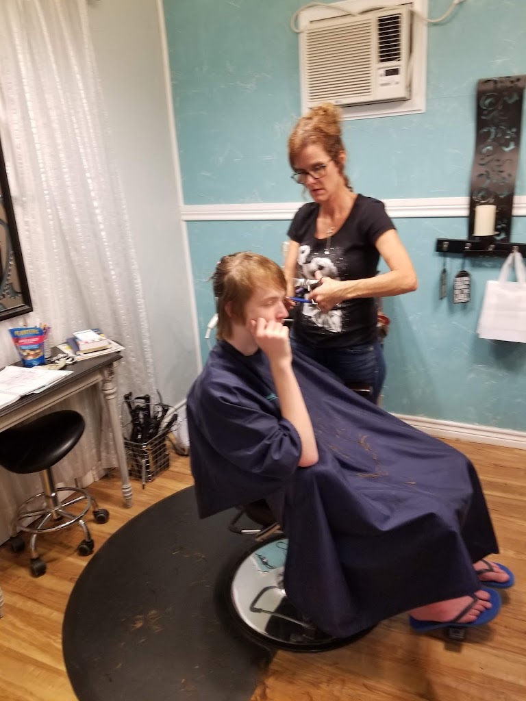 The Silver Lining Salon 75495