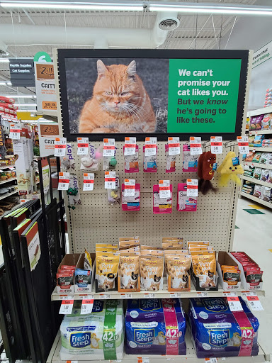 Pet Supply Store «Pet Supplies Plus», reviews and photos, 6845 Highland Rd, White Lake, MI 48383, USA