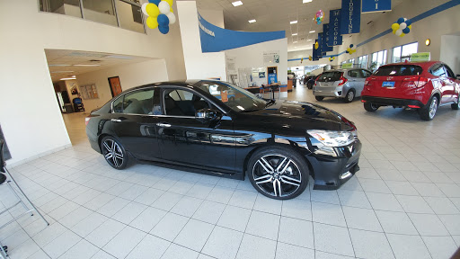 Used Car Dealer «Suburban Honda», reviews and photos, 25100 Haggerty Rd, Farmington Hills, MI 48335, USA