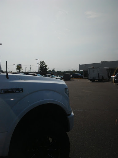 Used Car Dealer «Used Cars and Trucks for Less», reviews and photos, 4625 S Robert Trail, Inver Grove Heights, MN 55077, USA