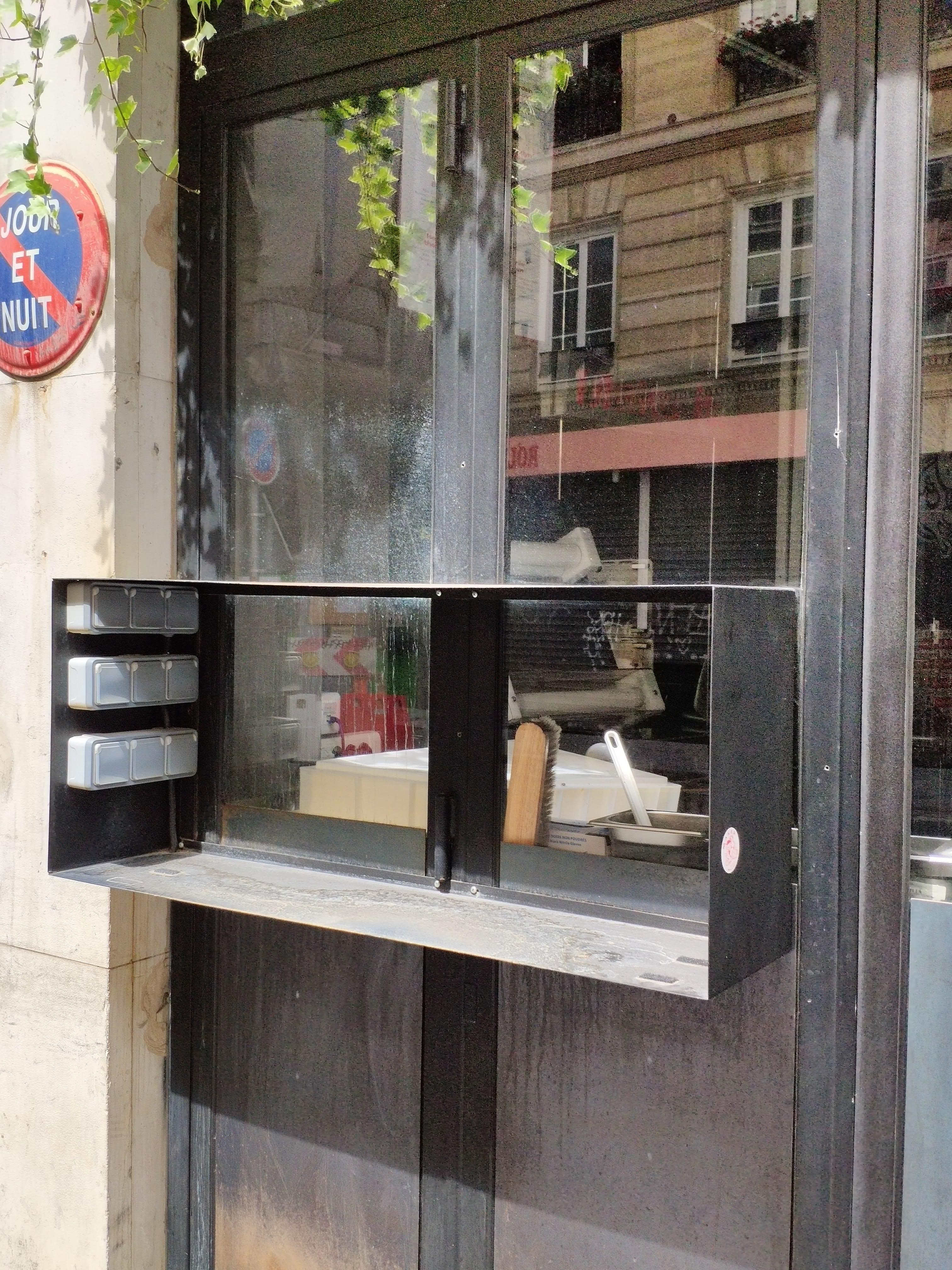 Photo n° 3 de l'avis de Paris. fait le 29/07/2019 à 11:53
