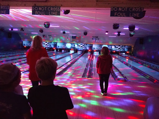 Bowling Alley «Peach Bowl Bowling Lanes», reviews and photos, 14515 E Wade Hampton Blvd, Greer, SC 29651, USA
