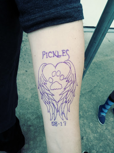 Tattoo Shop «River Rat Tattoos», reviews and photos, 965 N Walnut Ave, New Braunfels, TX 78130, USA